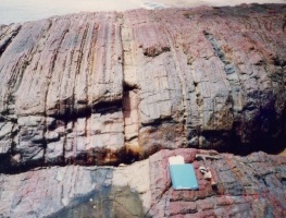 Interbedded Pelitic and Quartzo-Feldspathic Hornfels                         